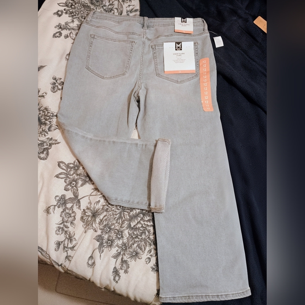 NWT Members Mark Cropped Flare Jean - Picture 2 of 3
